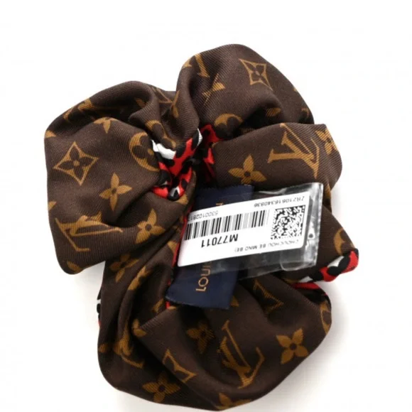 Louis Vuitton | Accessories | Authentic Louis Vuitton Silk  display picture 3